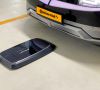Blick auf vollautomatische Lade-Lösung auf dem Garagenboden
