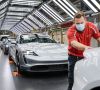 Fertigung des Porsche Taycan - Fertigung in Zuffenhausen und Leipzig läuft wieder an
