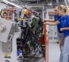 Fertigung des Fuel Cell Power Modules (FCPM) am Bosch-Standort Feuerbach. / Bosch startet Serienfertigung von Wasserstoff-Antrieb