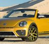 Der VW Beetle Dune kommt mit einem eigens konzipierten Ex- und Interieur auf den Markt.