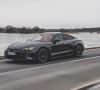Der Audi RS e-tron GT kommt mit einer Akkuladung bis zu 472 Kilometer weit