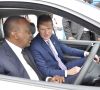 Kenias Staatspräsident Kenyatta und VW CEO Diess: Afrika ist ein Markt mit Potenzial.